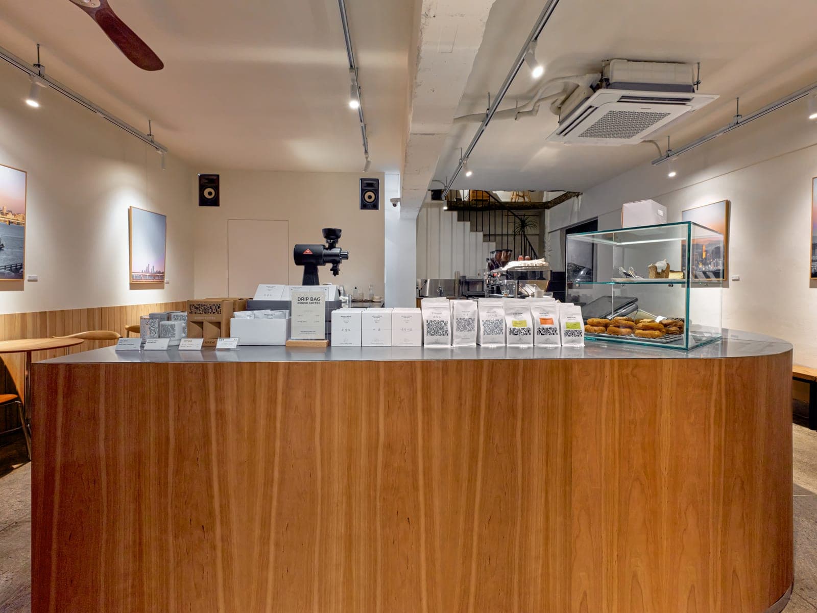 Biroso coffee, 신수점 6